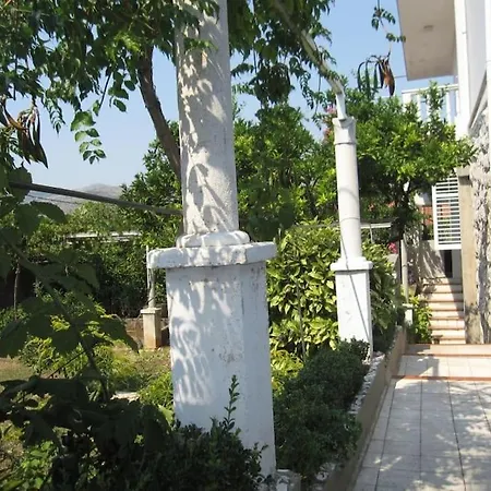 Anka - Terrace / Next To The Apartman *