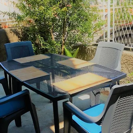 Anka - Terrace / Next To The *