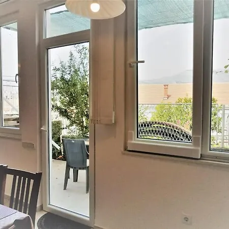 Anka - Terrace / Next To The Apartman